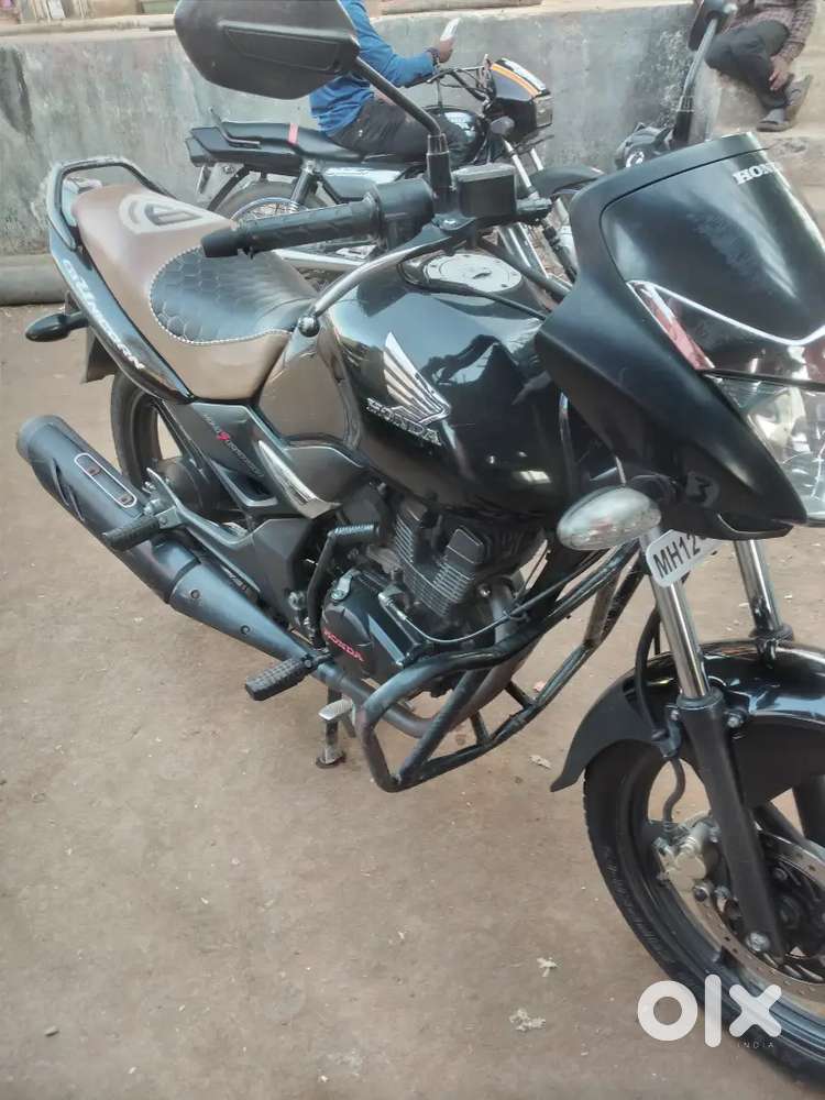 New tyre new battery selling as i want to buy a new bike