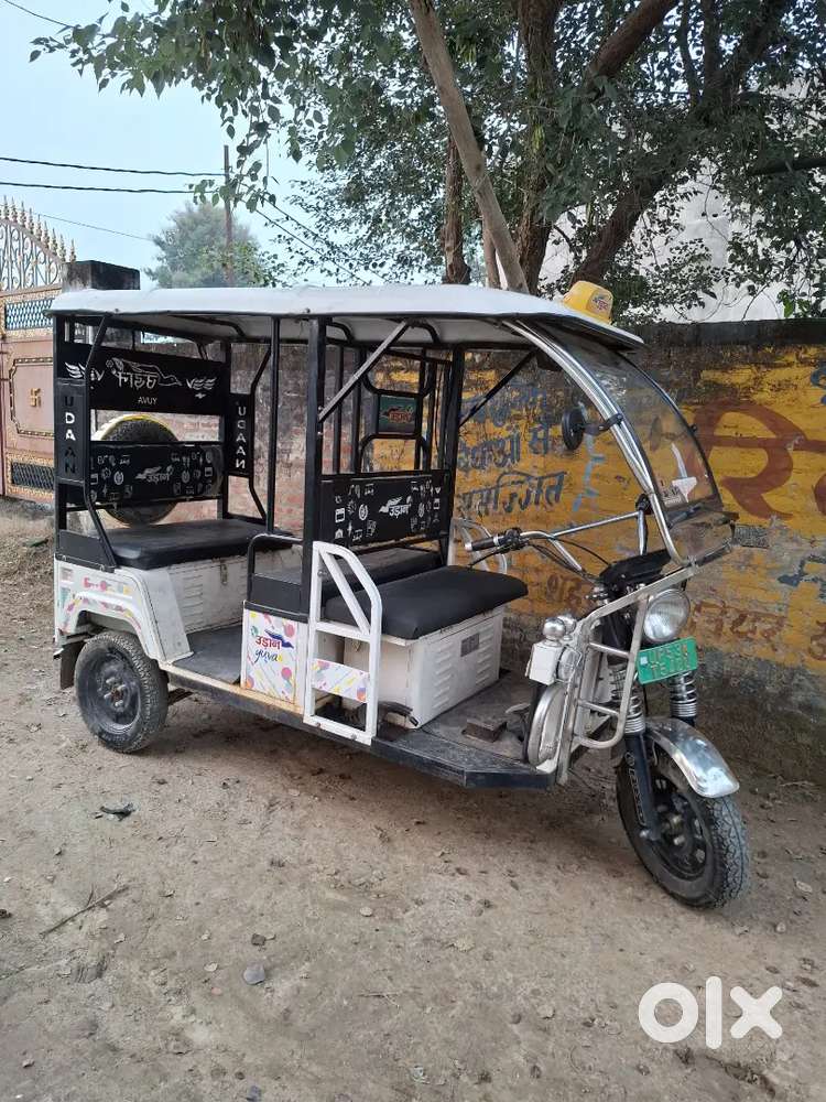 E Rikshaw Driver ki jarurat h chalane k liye sampark kre...