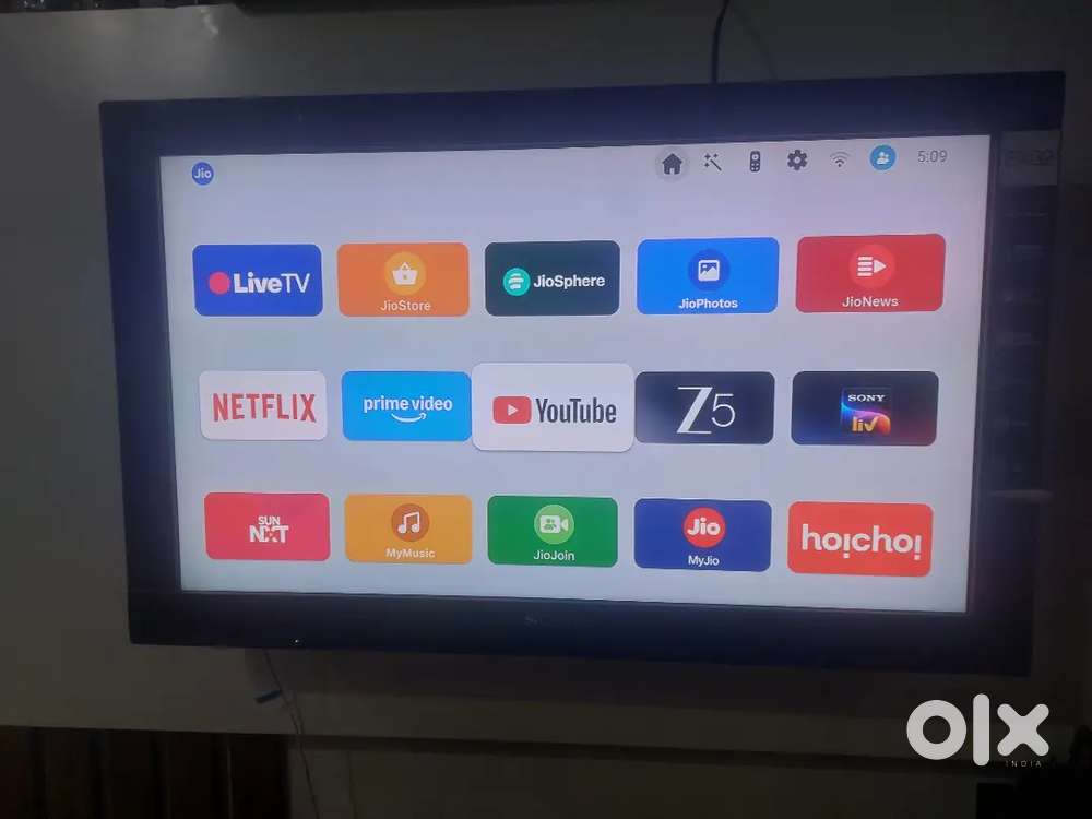 Sony Bravia with sound bar