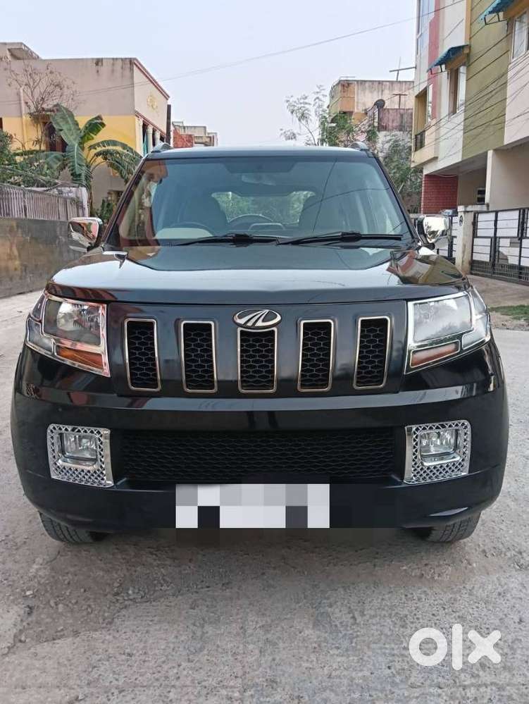 Mahindra TUV 300 T10, 2018, Diesel