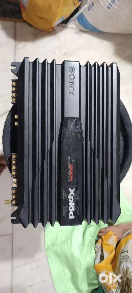 Sony amp with woofer