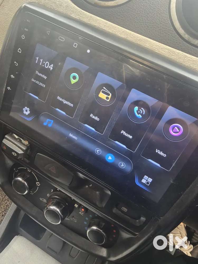 Car music player just like new