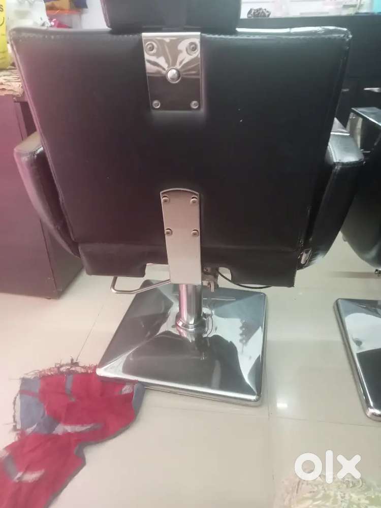 Beauty parlour chair