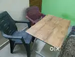 Studying table and chair