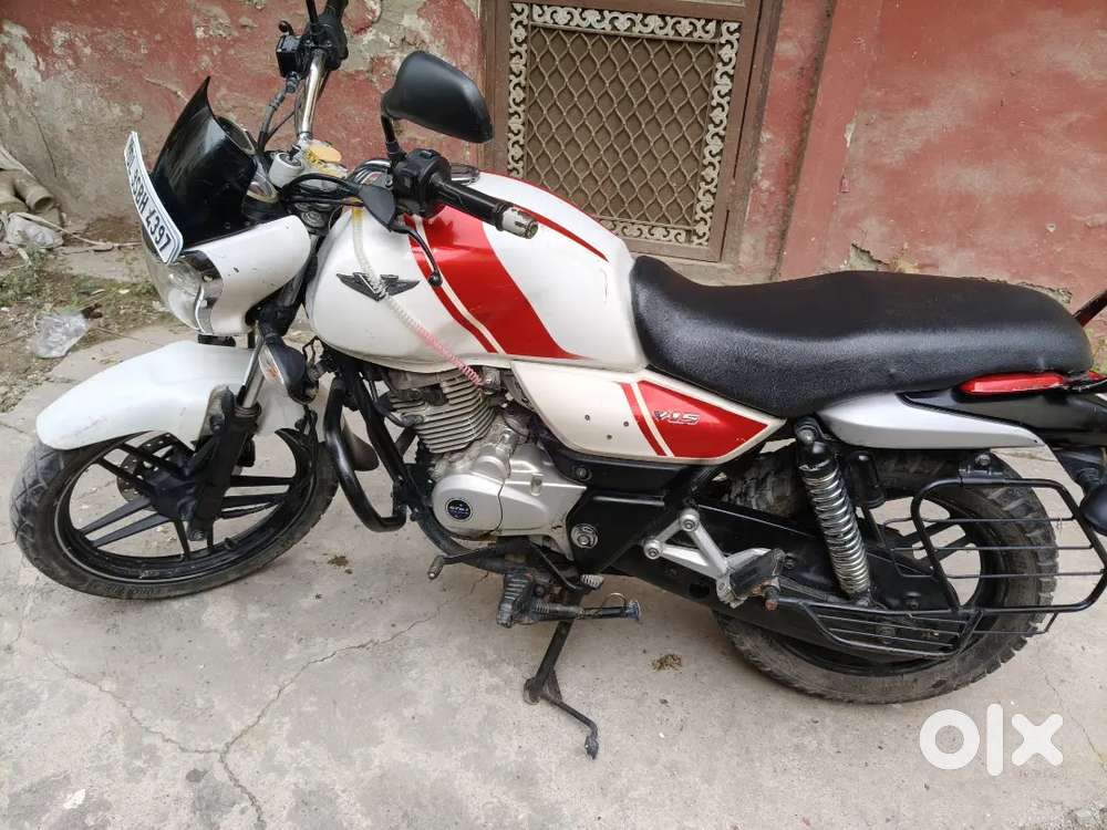 Bajaj V15 Bike