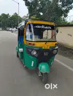 Bajaj auto 2021 FIX PRICE 4 stock BS6 second owner