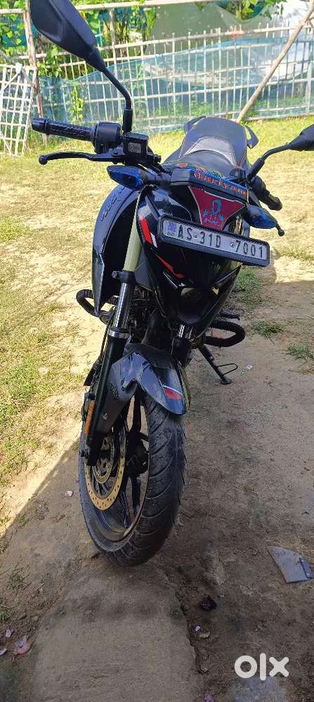 Bajaj Pulsar n160