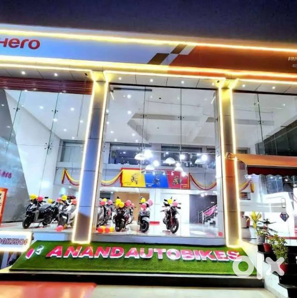 [BIKE SHOWROOM ] में लड़के लड़कियों की आवश्कता है