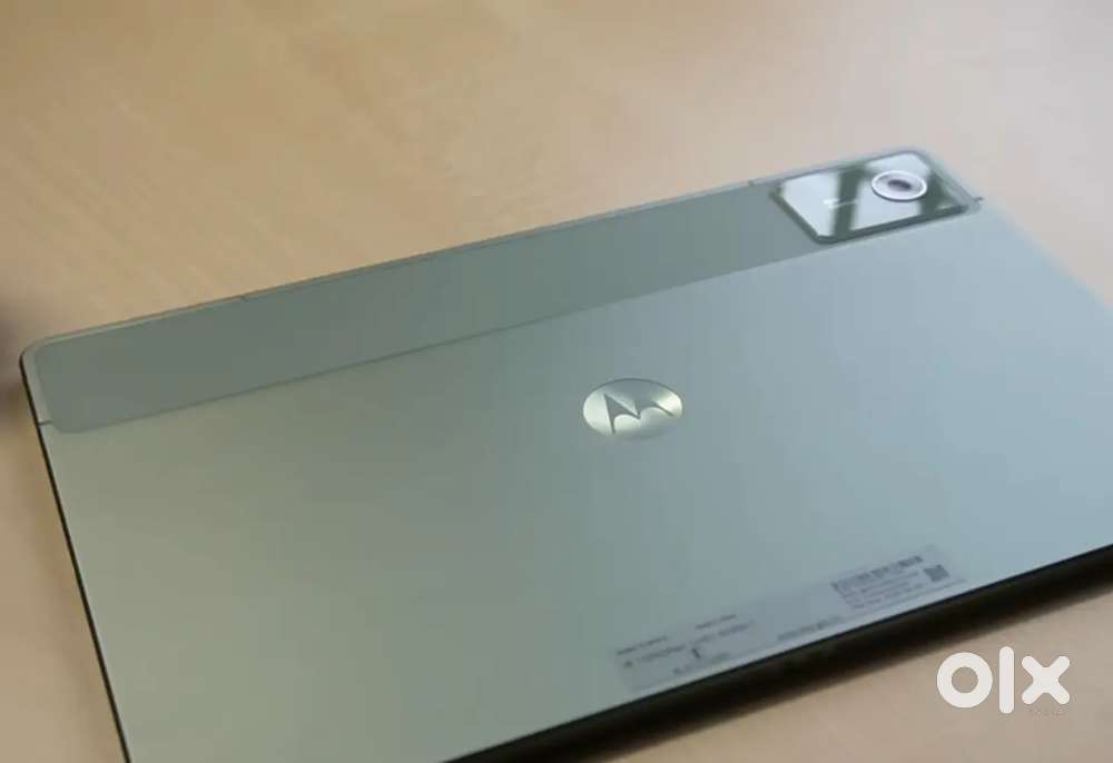 Motorola tab60neo 8+128 5g+ wifi both with stylus ( just 2 months old)