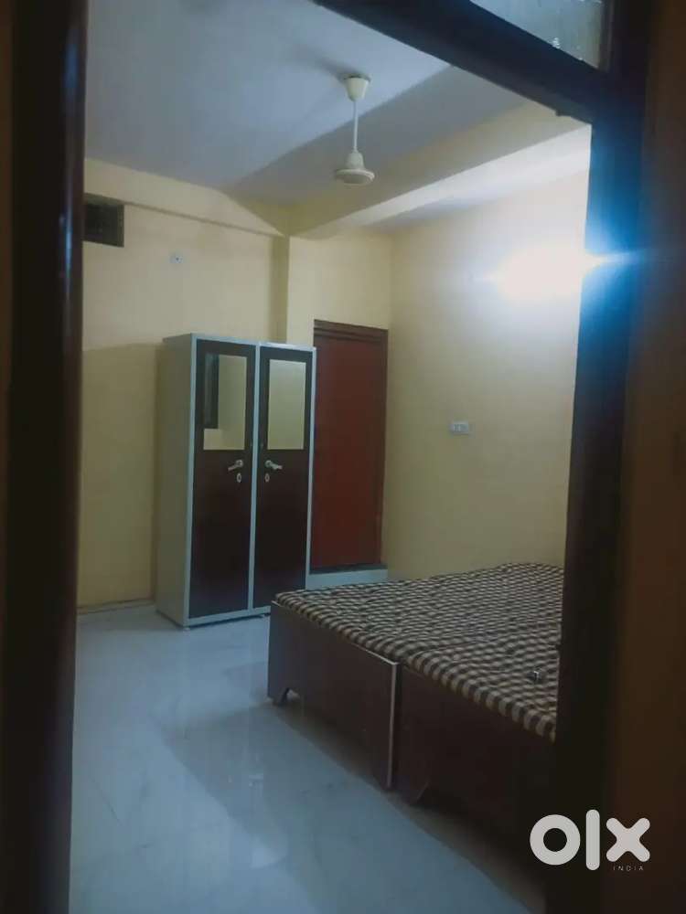 Without brokerage-One room kitchen available for rent @ Sindhi colony