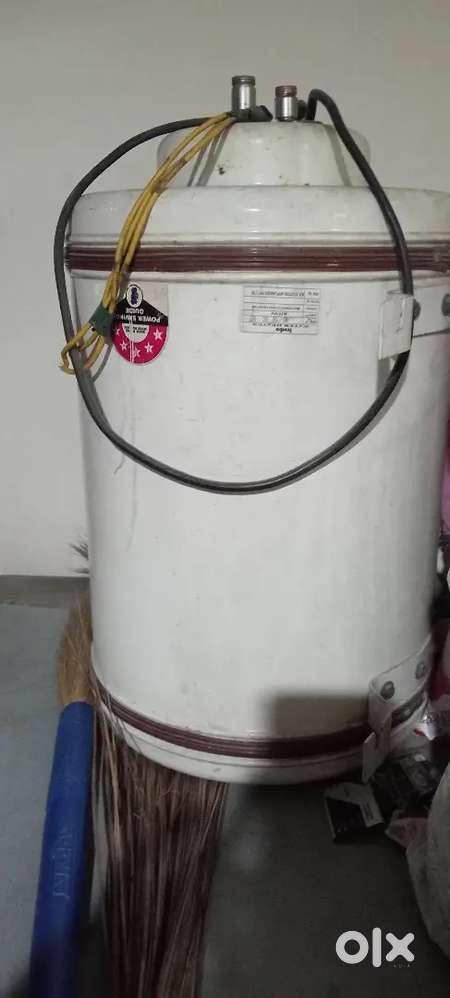 Gyser 25 ltr