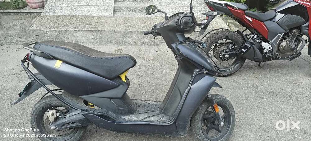 A 1.5 year old ather 450s scooter for sale