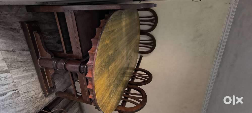 Wooden teek dining table