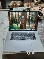 Macbook pro 16 inches i9 32GB ram 1TB ssd