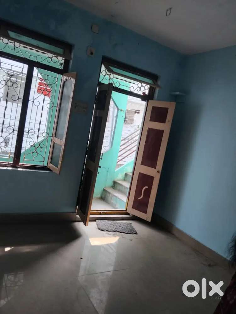 Rented house for 4members family r bachilors allowed