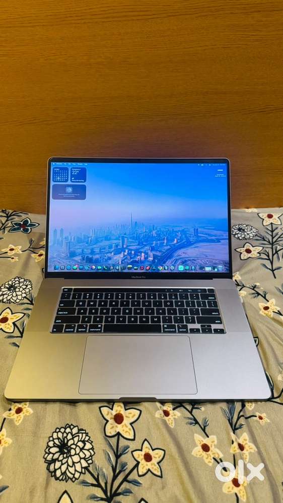 Macbook Pro 16 Intel Processor just like brand new