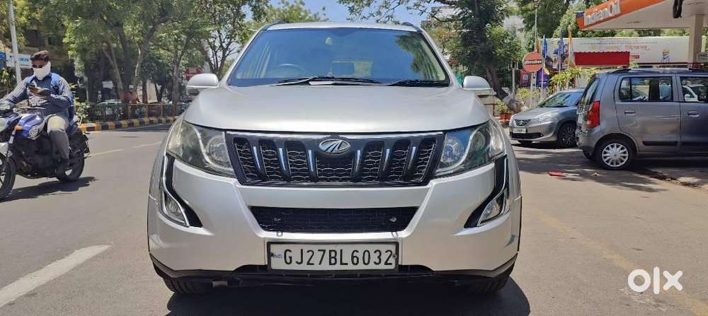 Mahindra XUV500 W6 AT, 2017, Petrol