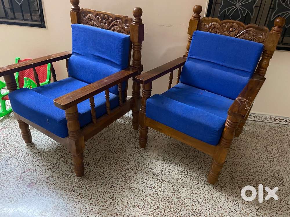 5 seater wooden sofa and wooden cot