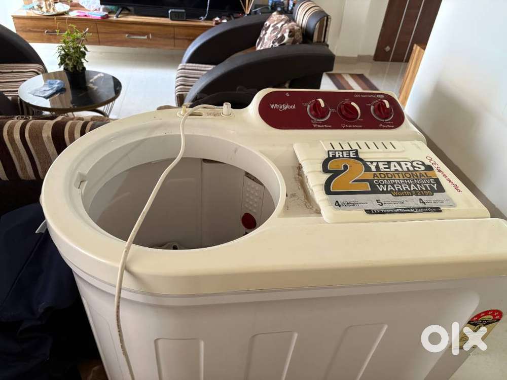 Whirlpool Semi-Automatic Washing Machine