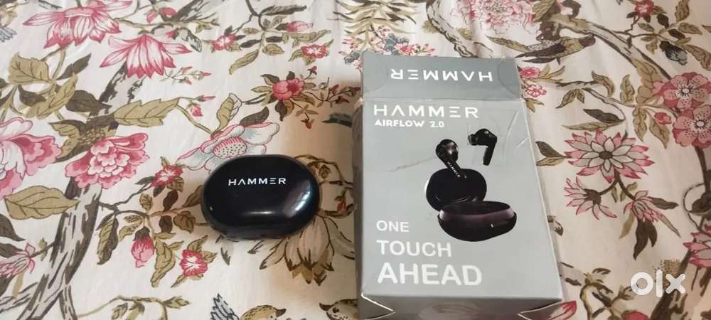 Hammer Airflow 2.0 wireless earbud in excellent condition