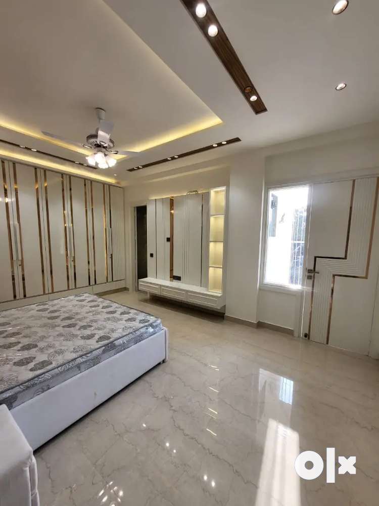 5 BHK spacious and luxurious flat