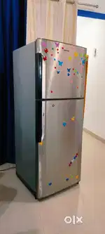 Hitachi Double Door-Top Freezer 415 Litres Refrigerator Litres 5 Star