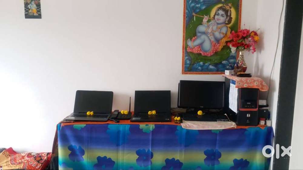 Desktop computer with Table for sale URGENT