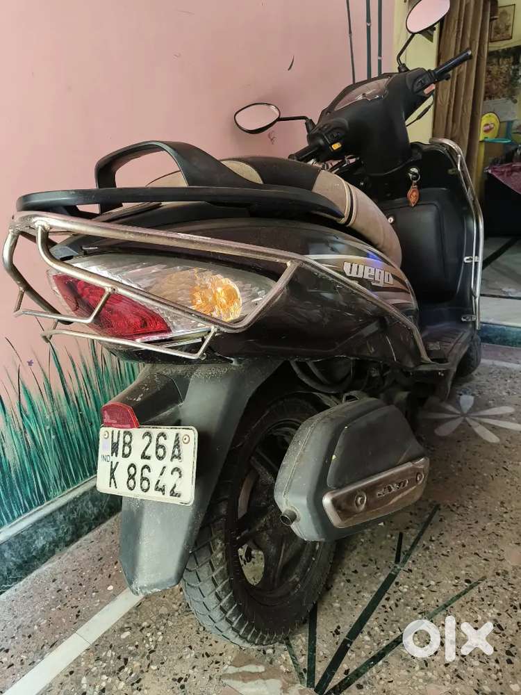 Metal body scooty