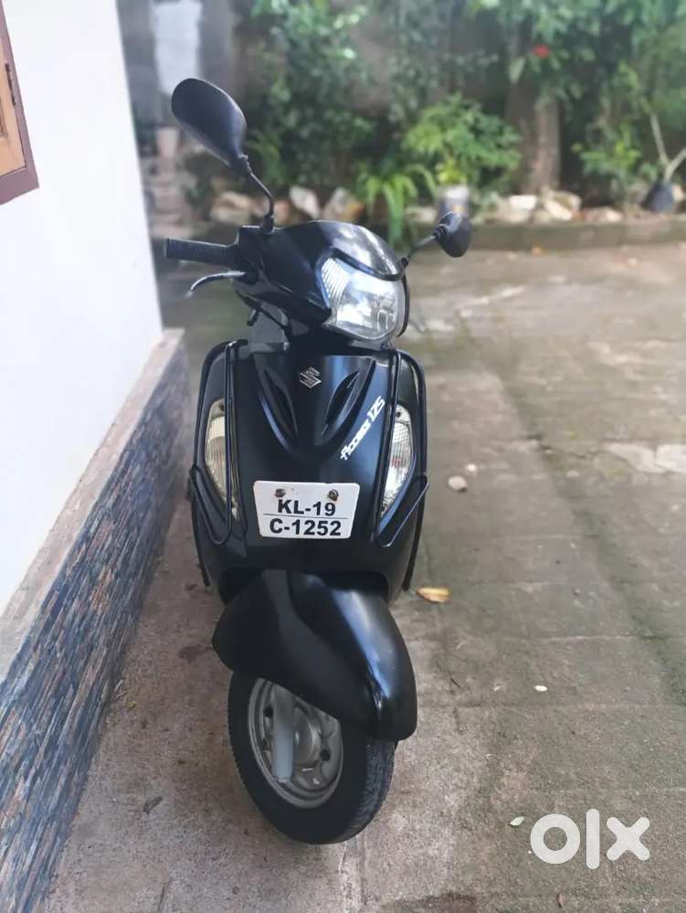 Suzuki Access