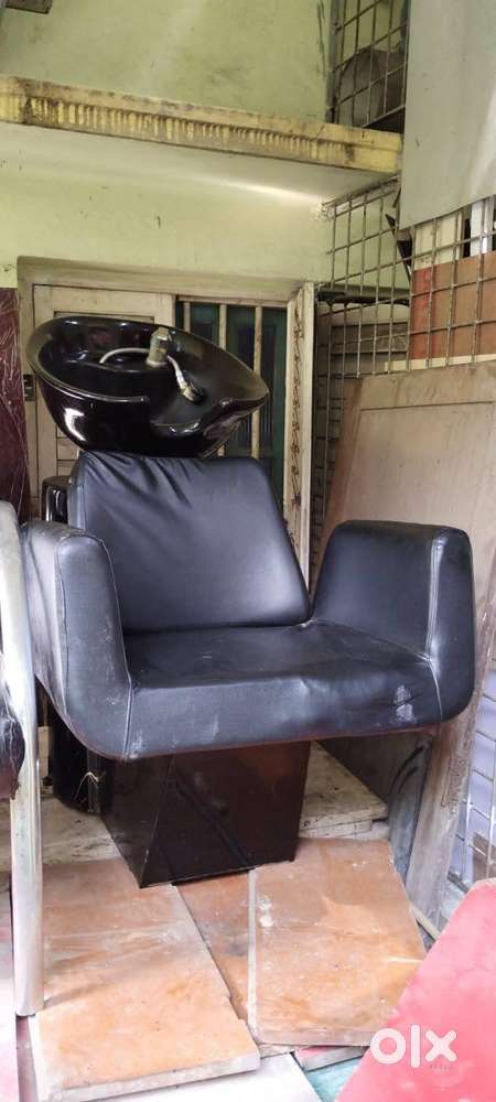 Parlour furniture for sell