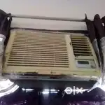 Window AC with stabilizer