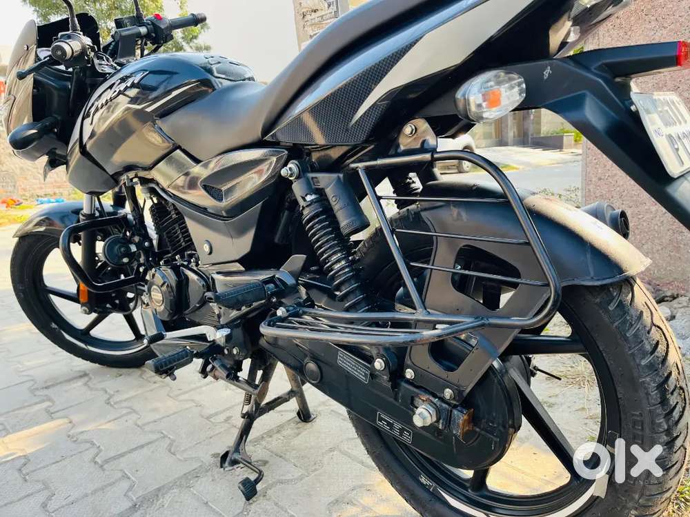 Pulsar 125 new condition bike