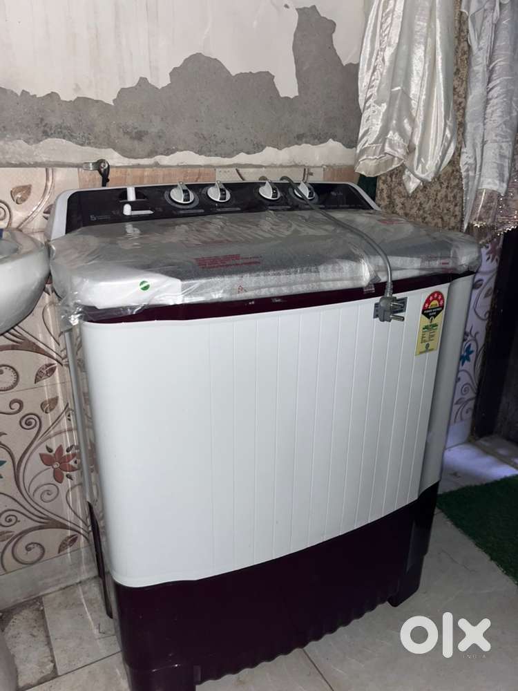 Brand new LG 11.5l semi automatic washing machine