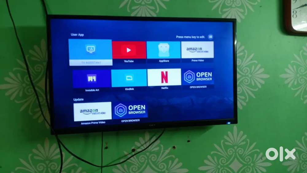 Led tv 32 inches smart Android tv 2 months old with zero scratches