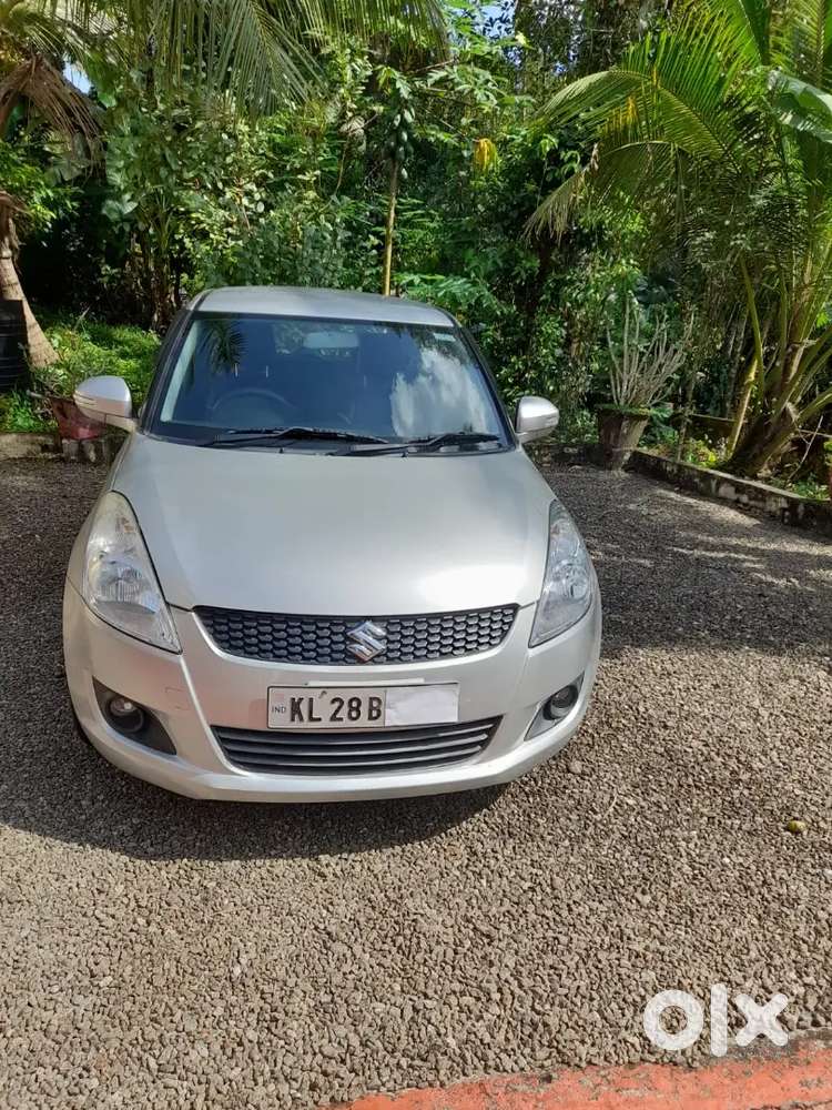 Maruti Suzuki Swift 2014 Petrol 82700 Km Drivenowner