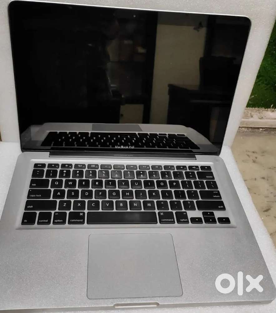 MacBook pro 1502 core i5