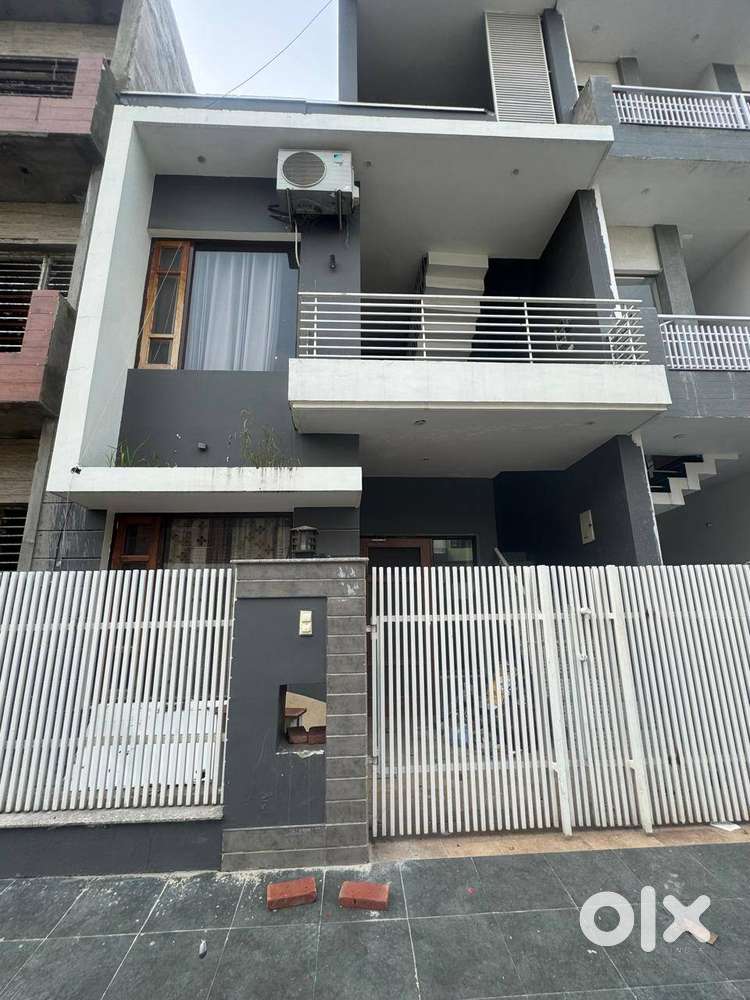 4BHK Double Storey Kothi  Aerocity Block A, Mohali  ₹1.80 Cr