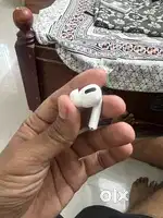 Airpods pro gen 1 - Right ear buds