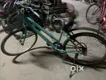 Ladies Bicycle, Great Condition with Basket