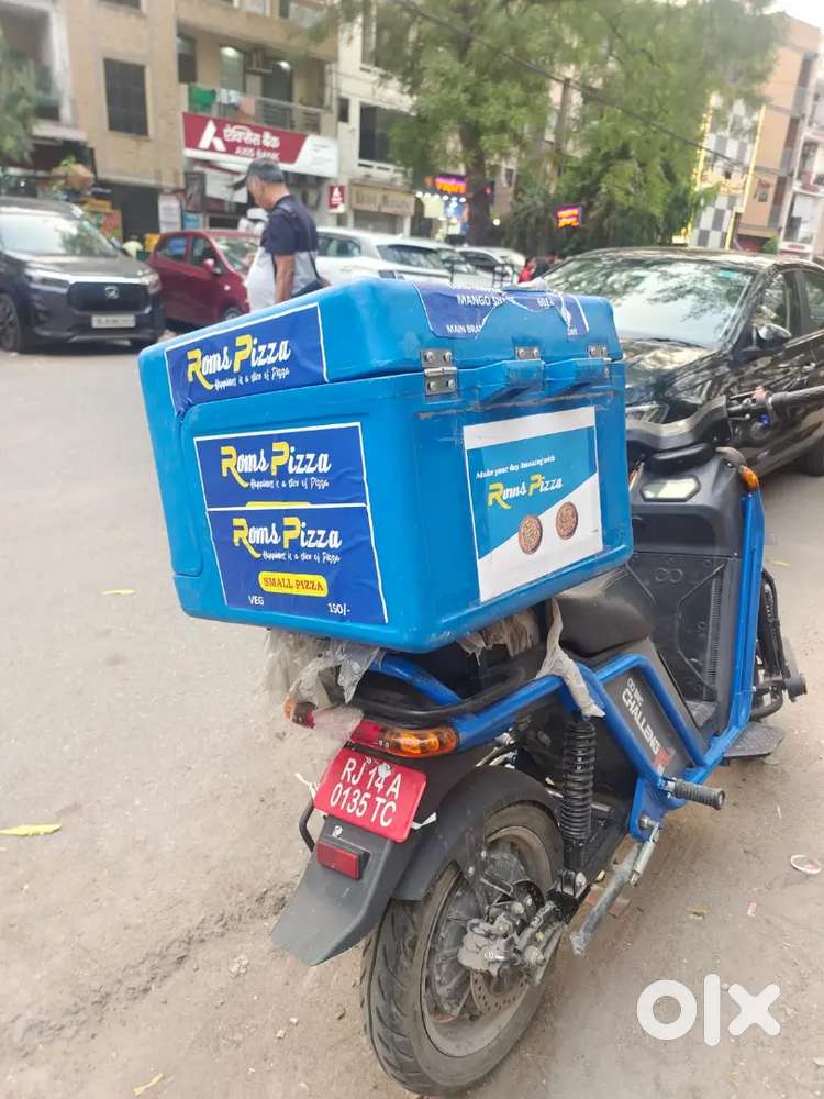 Roms pizza a running restaurant required night staff