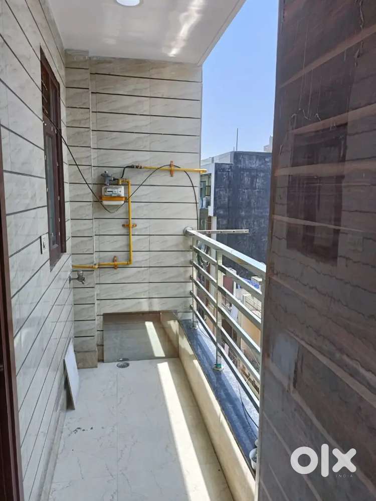 2bhk builder floor available for rent ( no broker fee)