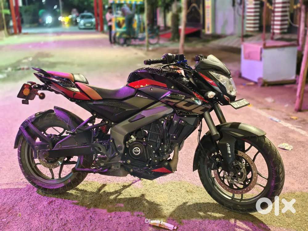 Pulsar 200NS