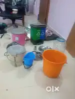House hold and kitchen things