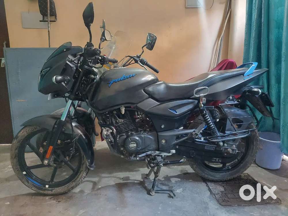 Bajaj pulsar 125 neon grey blue