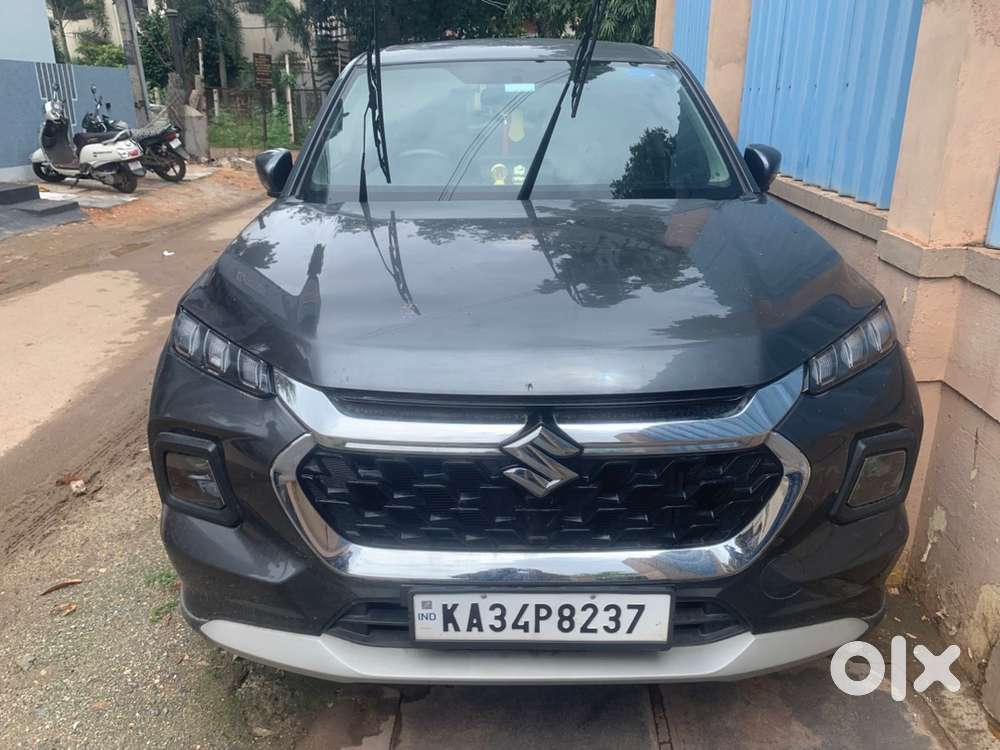 Maruti Suzuki Grand Vitara 2023 Petrol Well Maintained
