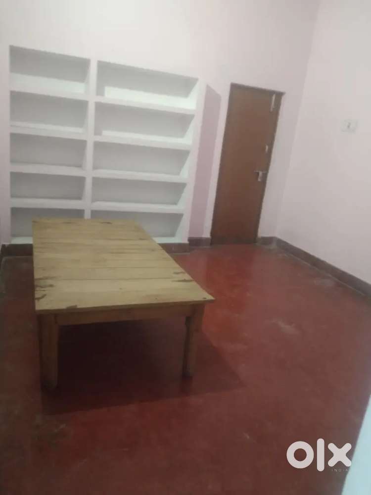 one room one bathroom in Indiranagar Lucknow