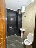1 independent room and 1 seat in 1 room available