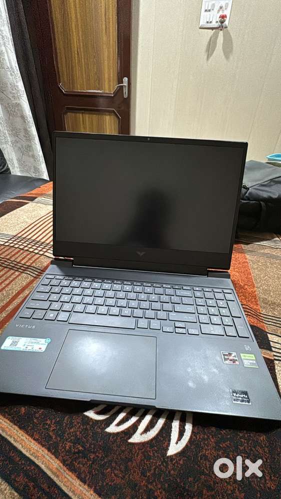 Gaming laptop HP victus 5600 rtx 3050