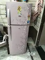 New condition fridge 10000
