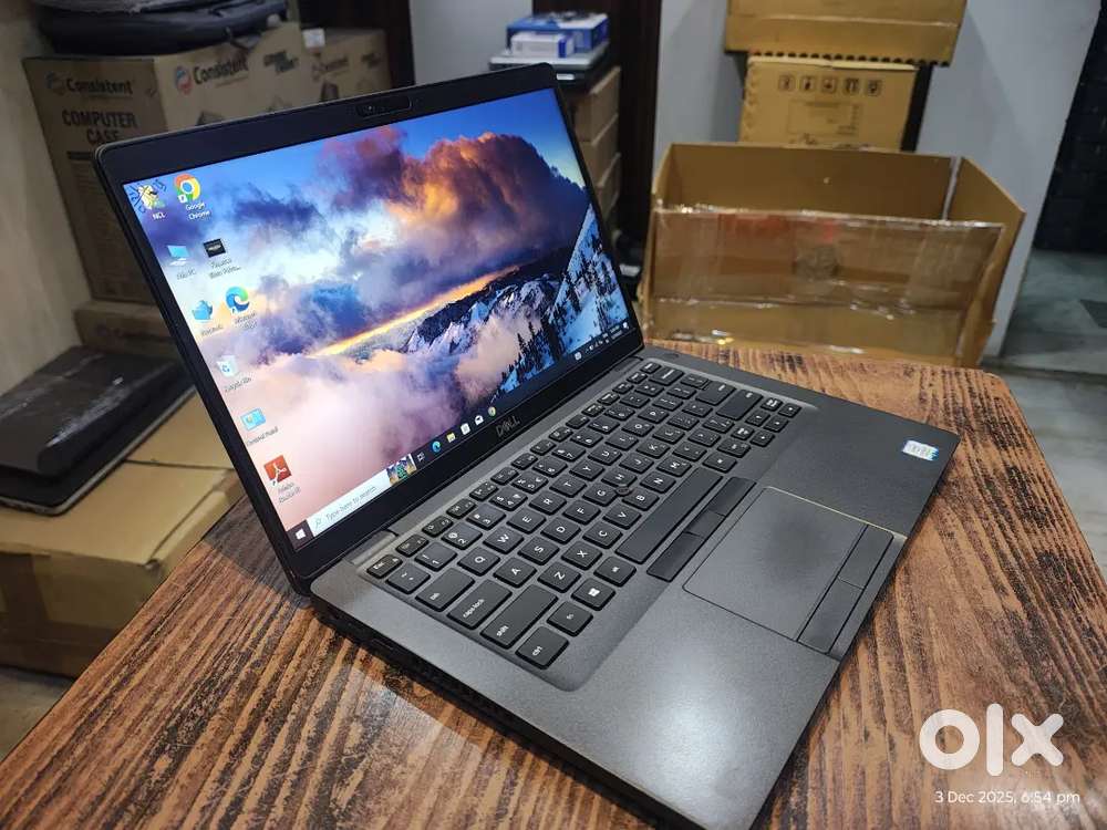 Dell Latitude 5400 Core i5 8th Generation Premium Laptop's m